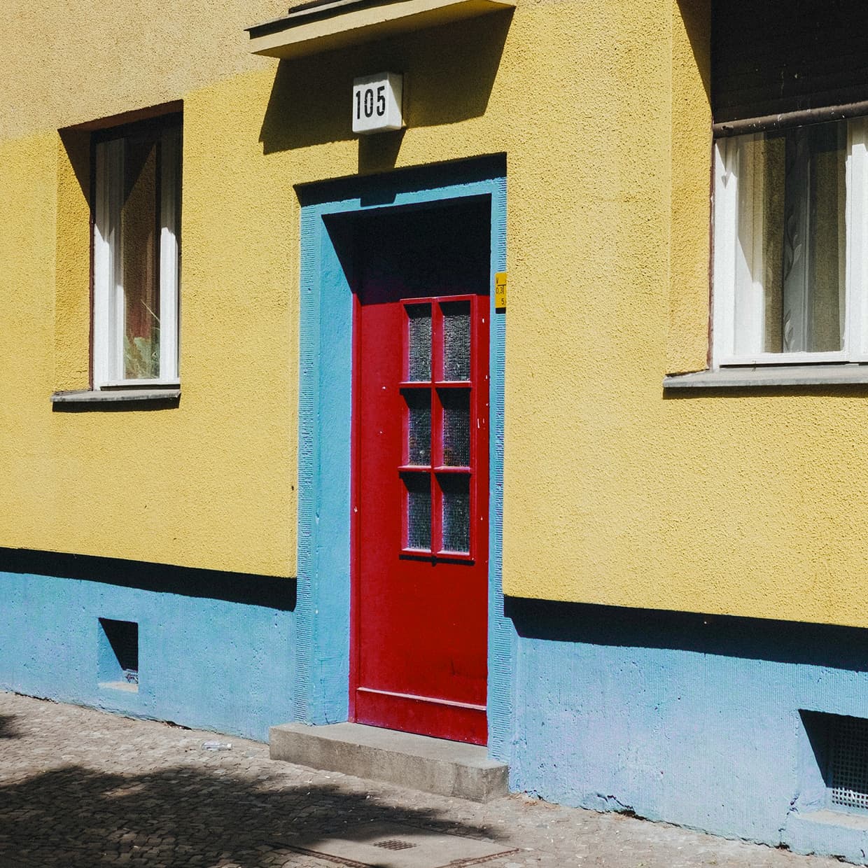 Image with Hue Curves effect applied
