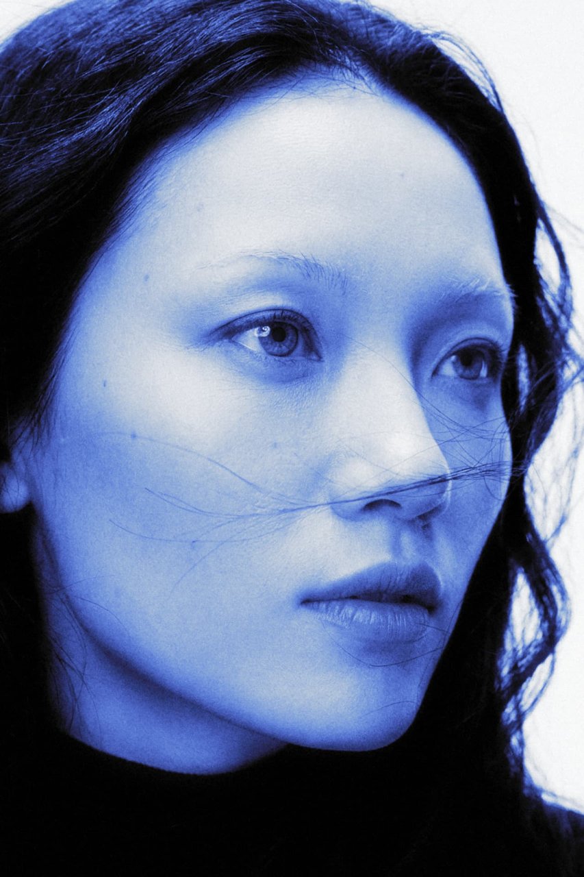 Image with Y2K Blue effect applied